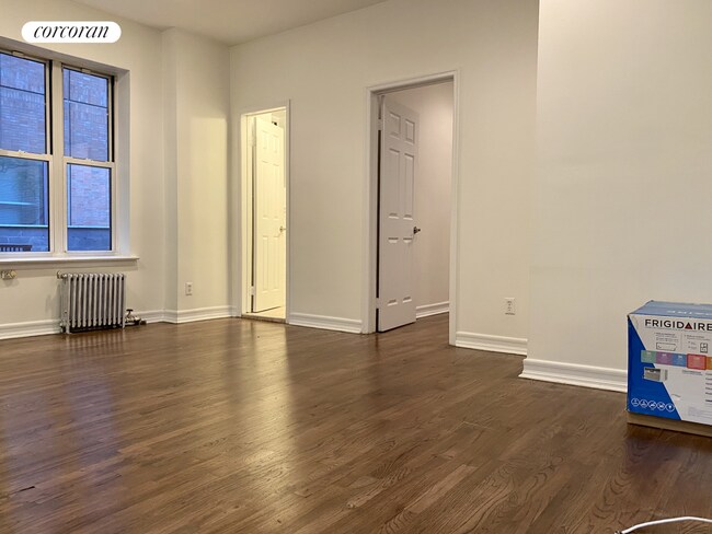 Foto del edificio - 139 E 13th St