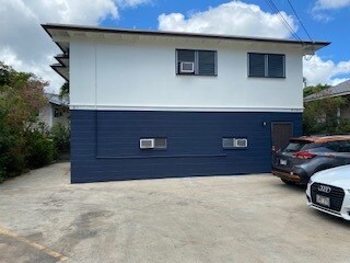 Building Photo - 3422 Waialae Ave