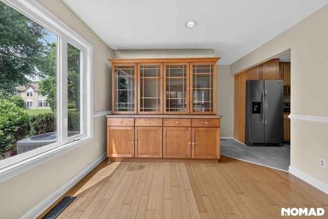 Building Photo - 33955 Middleton Cir