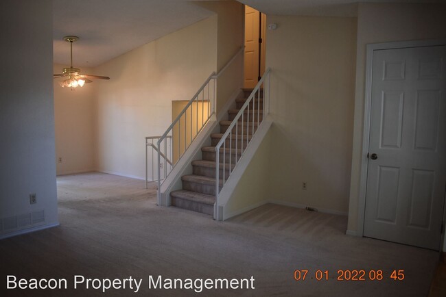 Building Photo - 3 br, 1 bath House - 8867 W. Toller Ave