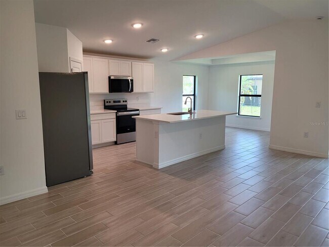 Foto del edificio - 11383 Baggot Ave