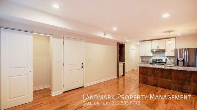 Foto del edificio - 2038 W 21st St