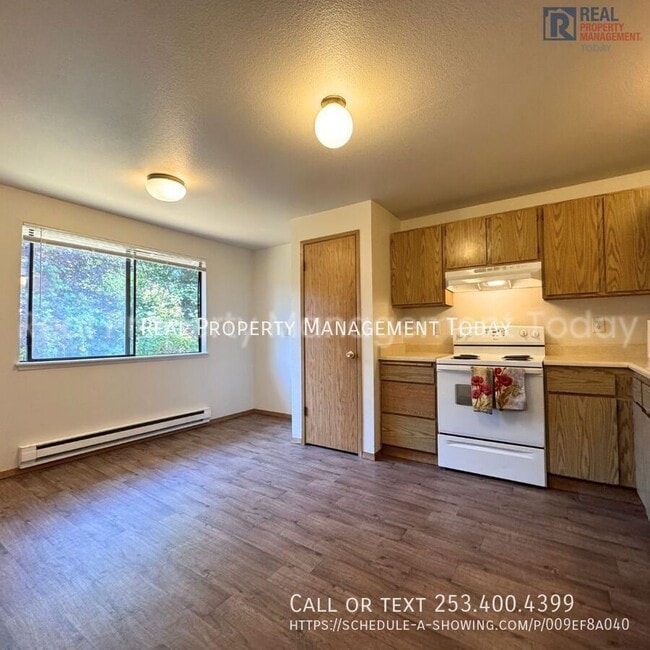 Building Photo - 9920 132nd St Ct E
