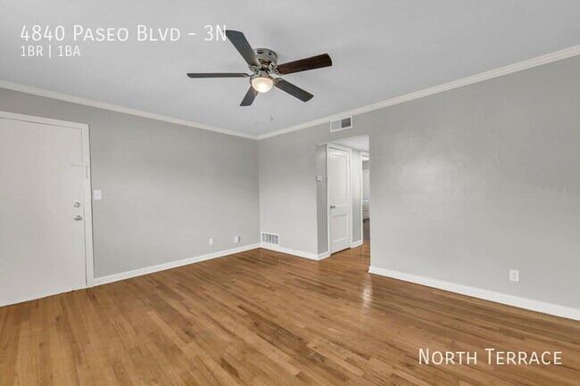 Foto del edificio - 4840 The Paseo