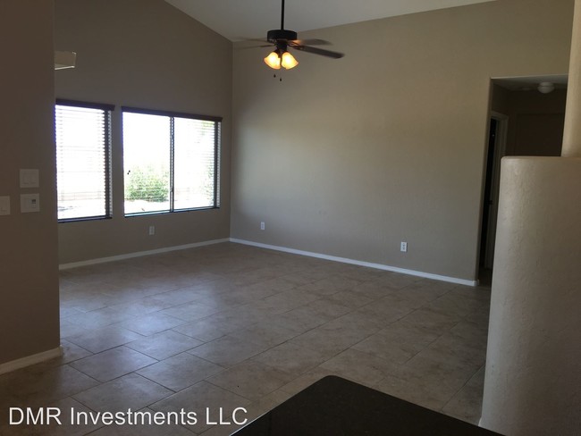 Building Photo - 3 br, 2 bath House - 2266 W. Quick Draw Way