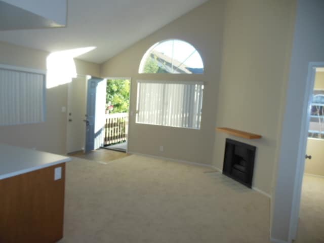 Building Photo - Greenbrier: Upper Level 2 Bedroom 2 Bath C...