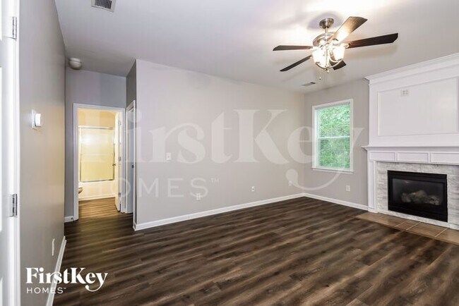 Foto del edificio - 3835 Green Ridge Ct