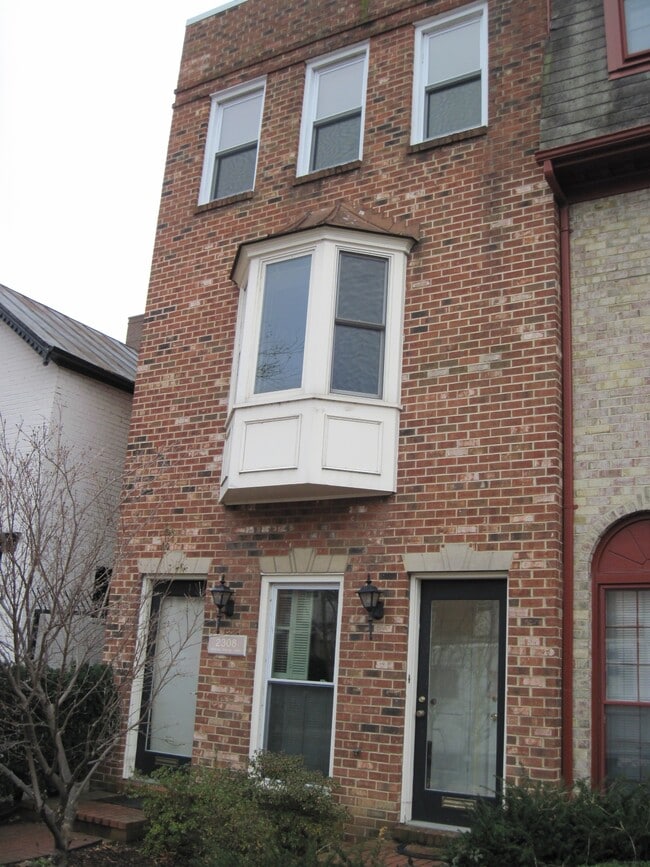 Photo - 2308 L St NW House