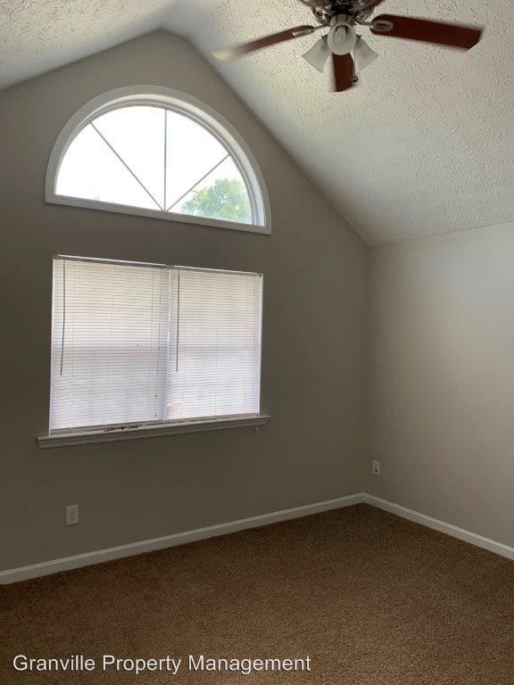 Building Photo - 3 br, 2.5 bath House - 685 Shore View