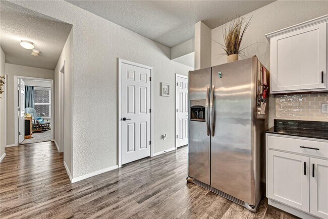 Foto del edificio - 1221 S Ivory Bill Ln
