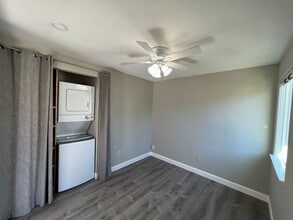 Building Photo - 1531 Luxton St