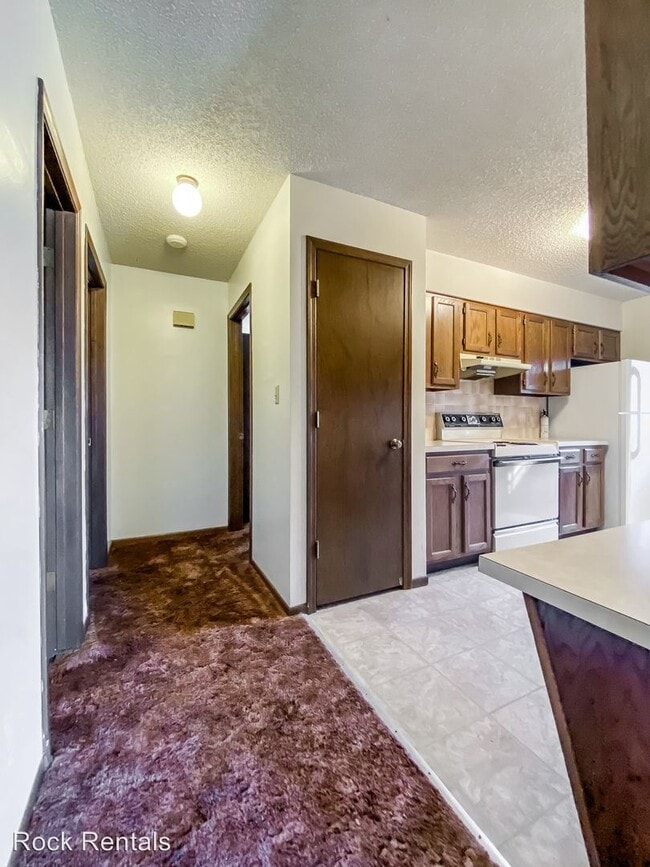Building Photo - 809 32nd Terrace