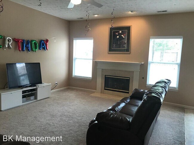 Foto del edificio - 3 br, 2.5 bath House - 3360 Humboldt St
