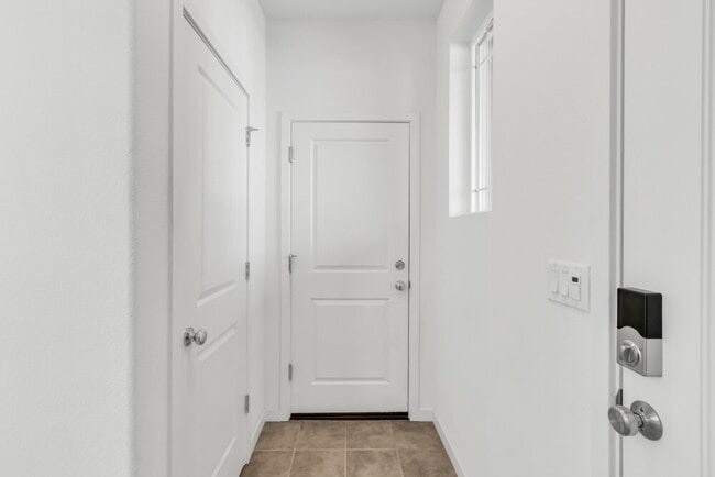 Foto del edificio - New Contruction-3 Bedroom Home