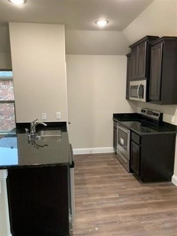 Foto del edificio - 1402 Warringwood Dr