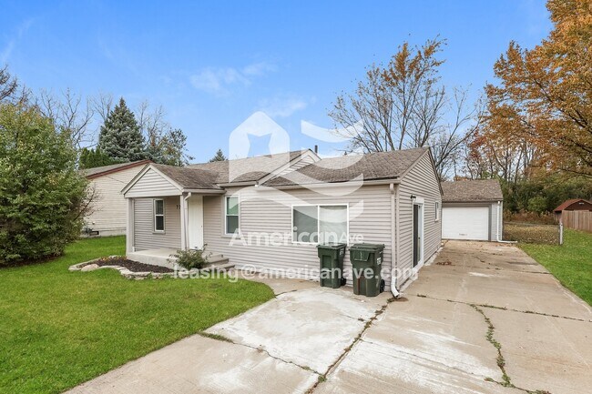 Foto del edificio - 77 Eastlawn Dr