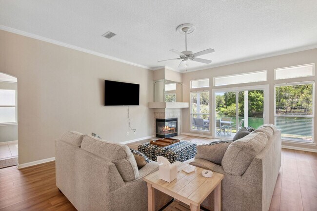 Foto del edificio - 2888 Tidewater St