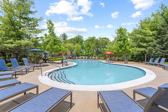 Building Photo - Lodge at Ames Pond