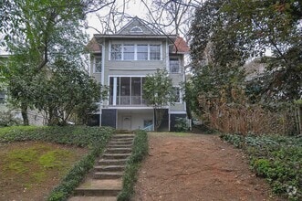 Building Photo - 1012 Laurens St