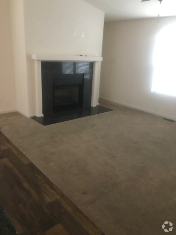 Agua Dulce Apartments for Rent with Parking Desert Hot Springs, CA 6 Rentals