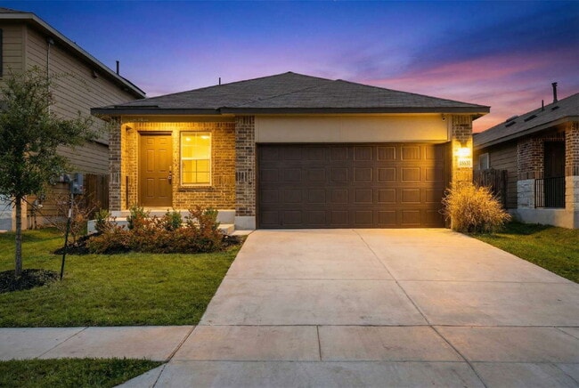 Charming 3-Bed 2 Bath Oasis with Amazing Amenities - Charming 3-Bed 2 Bath Oasis with Amazing Amenities Apartment