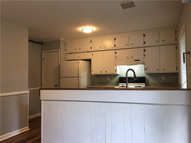 Foto del edificio - 1337 E Township St