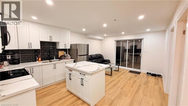 Building Photo - 27 Marianne Dorn Trail