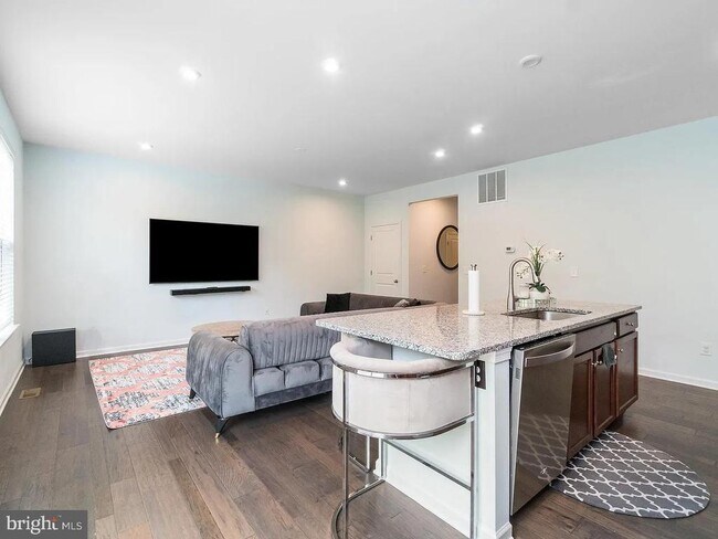 Foto del edificio - 3632 Chippendale Cir