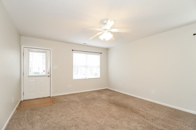Building Photo - 3720 Cheshire Woods Dr