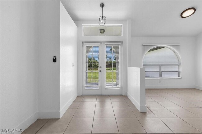 Building Photo - 8184 Cypress Dr N