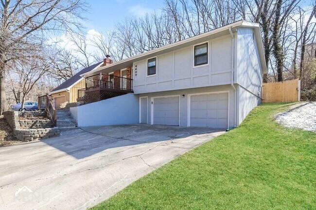 Building Photo - 6609 Northwest Caney Creek Drive