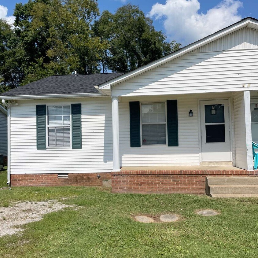 103 Cloverdale Dr, Columbia, TN 38401