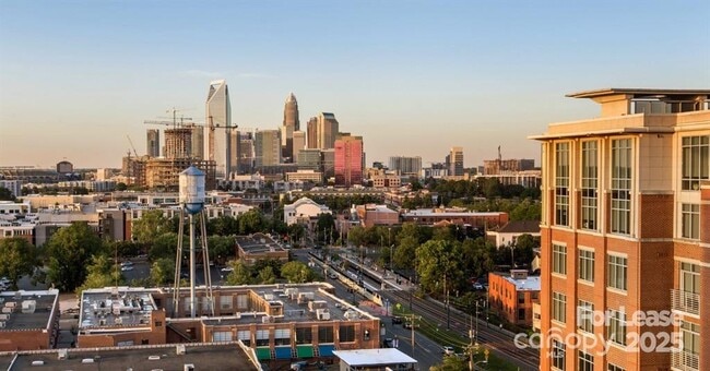 Foto del edificio - 125 W Tremont Ave