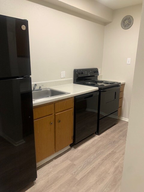 Foto del edificio - Cleary Pointe Apartments