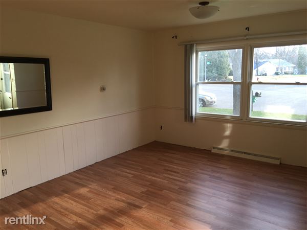 Building Photo - 1124 Ferndale Ave