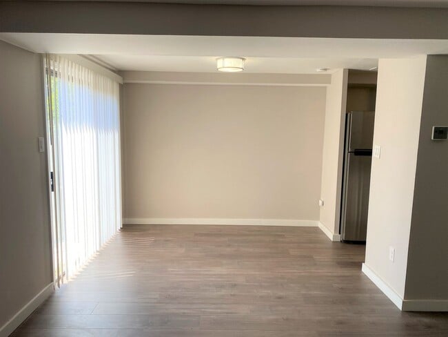 Building Photo - Lovely 2 Bedroom Condo in Glen Burnie!