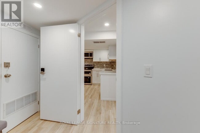 Building Photo - 37 Archerhill Dr