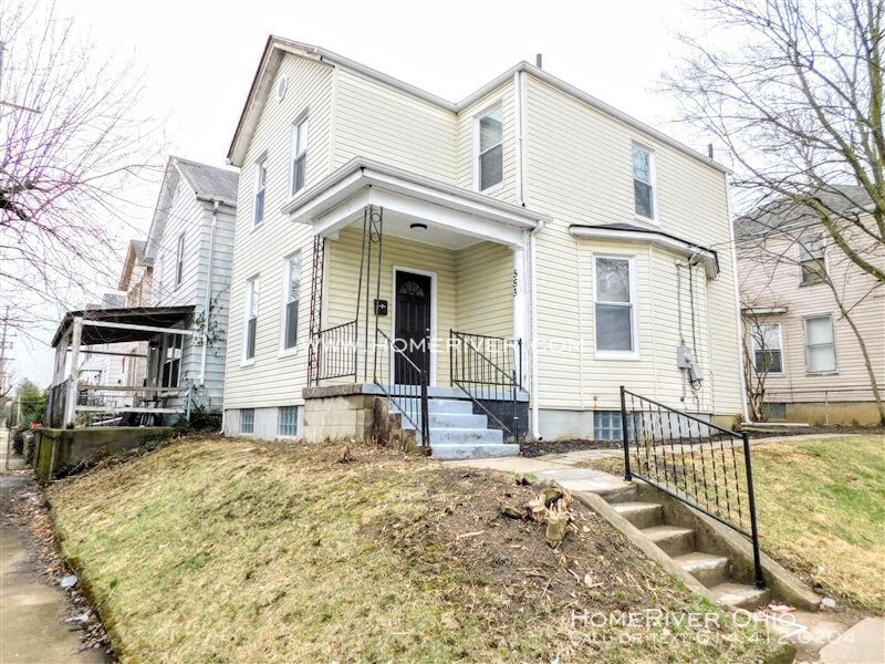 Primary Photo - Check out this nice 3 BD/1.5 BA home
