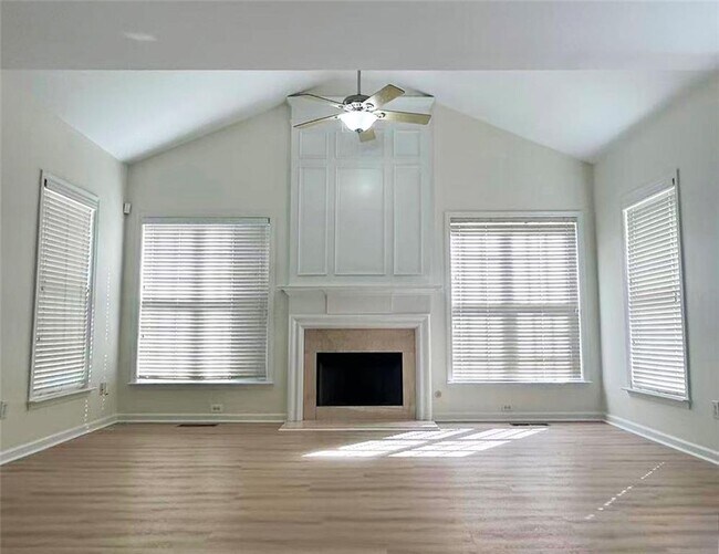 Foto del edificio - 7985 Cavendish Pl