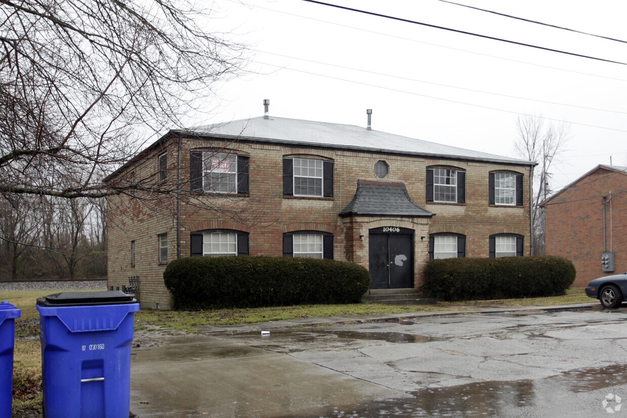 Building Photo - 10406 Greentree Ln