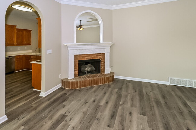 Building Photo - 6223 Oxbourne Cove