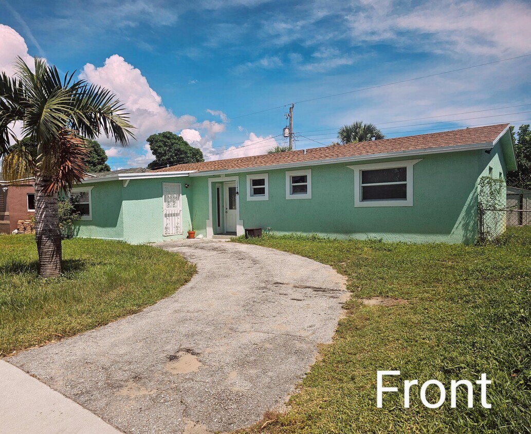 Foto principal - 1142 W 23rd St