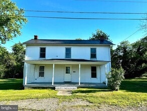 Building Photo - 303 E Lee St