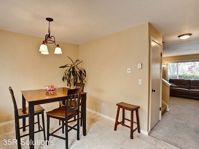 Building Photo - 3 br, 2 bath House - 5632 123rd Ave SE Uni...