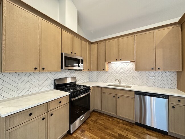 Foto del edificio - 547 N Springfield Ave