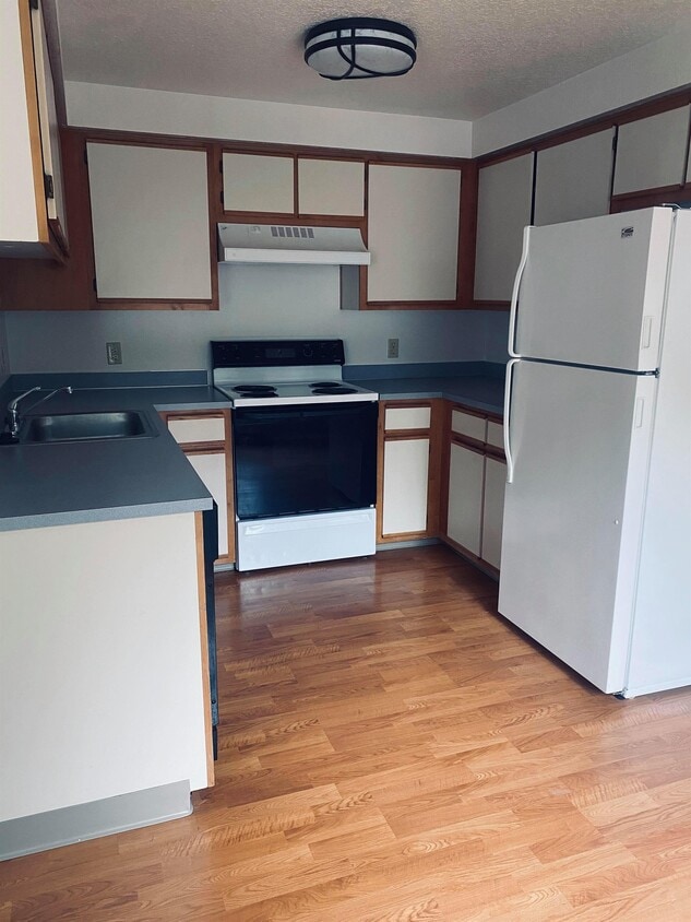 Foto principal - 377 Madrona Ave SE
