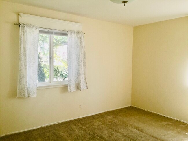 Foto del edificio - 7342 Ponce Ave