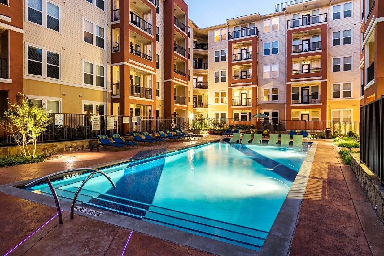 4000 Hulen Apartments in Fort Worth, TX