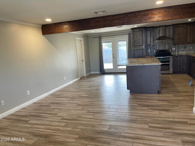 Foto del edificio - 3511 E Greenway Ln