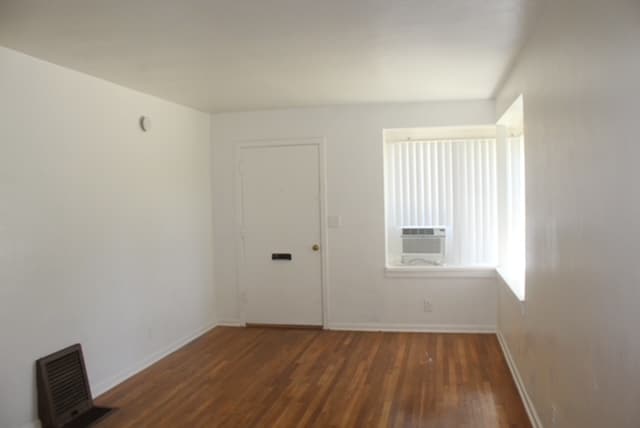 Living Room - 14431 1/2 Califa St